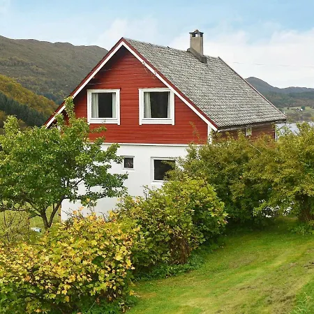 4 Star Holiday In Gursken Vågen